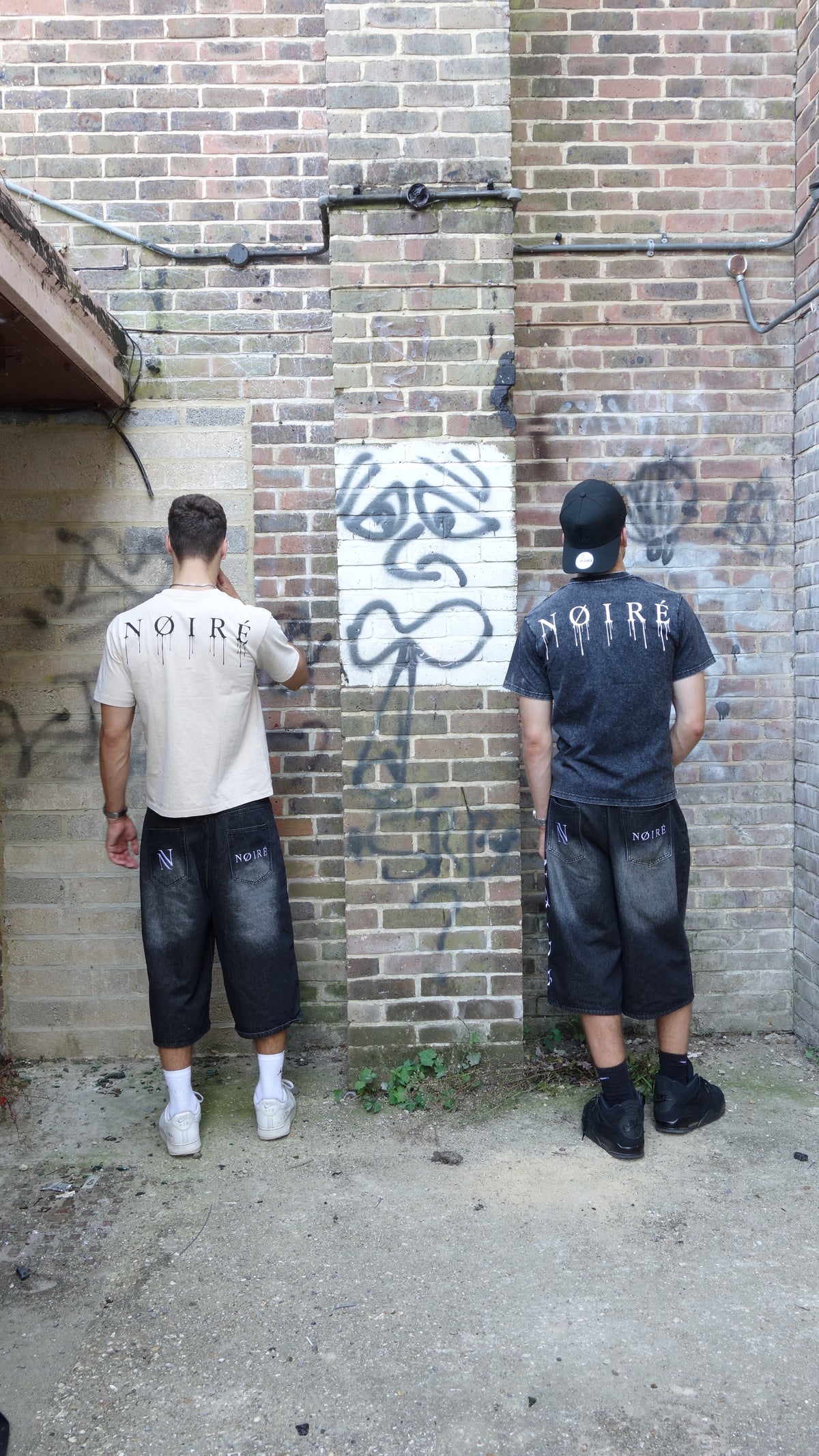 NØIRÉ drip tee